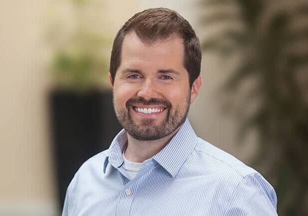 Dr. Aaron Jeziorski; Dr. Myha Nguyen at Acacia Dental